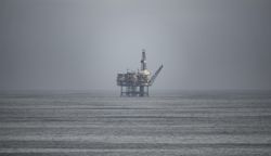 Extracción de gas sobre el mar